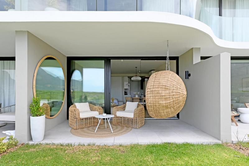 1 Bedroom Property for Sale in Beach Estate Western Cape